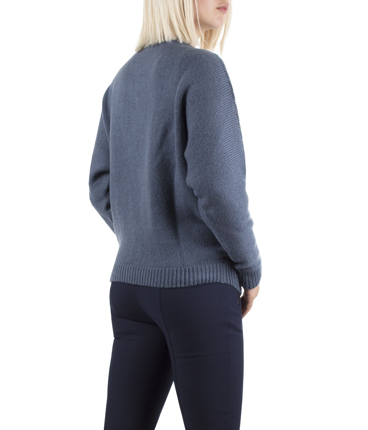 Wool sweater with round neck and long sleeves  3